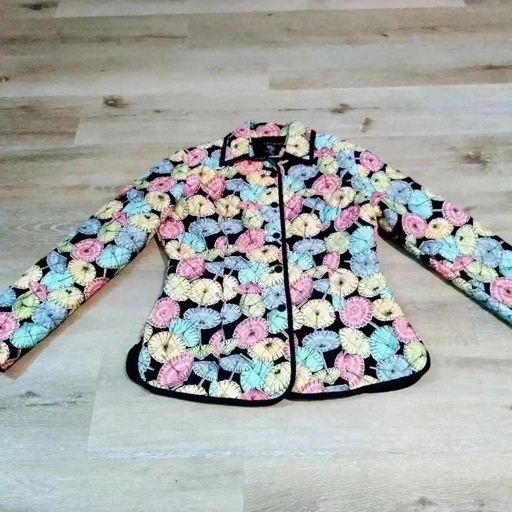 Silkland women's size small umbrella quilted jacket